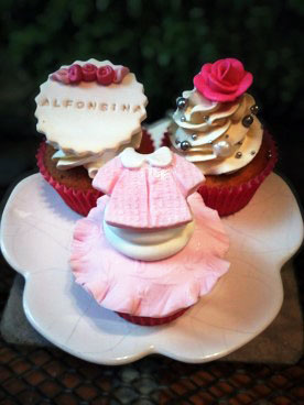 Cupcakes rosa, flores - Nacimiento