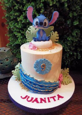 Torta artesanal con temática infantil Stitch de un piso. Juanita.